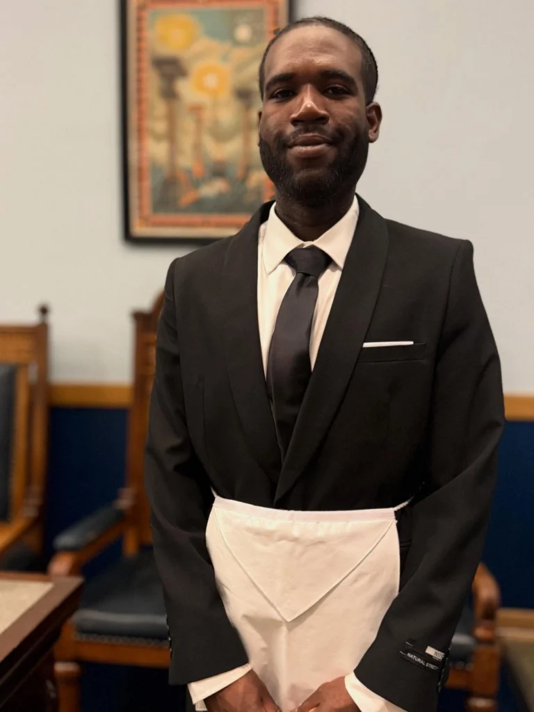 Instagram post from stgeorgesno_15. This post is in position 14.